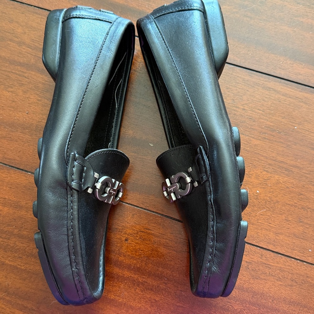 Salvatore Ferragamo Black Leather Loafers Size 8 B In Excellent near new - Picture 3 of 7